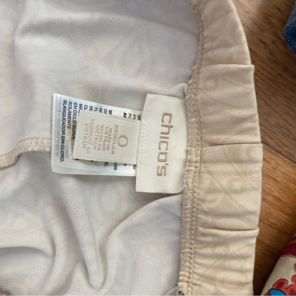 Chicos 2 piece set - Picture 5 of 5